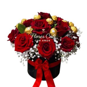 Cilindro de Rosas Rojas con Ferrero Rocher  11