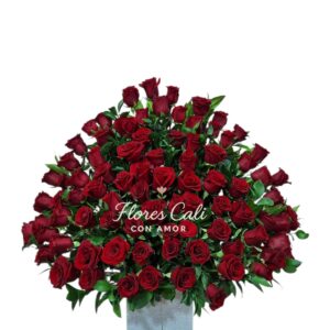Arreglo de 100 Rosas Rojas Naturales 18