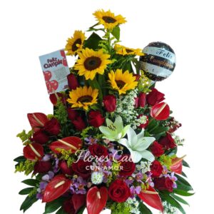 Arreglo Floral de Cumpleaños con Girasoles, Rosas y Lirios  01