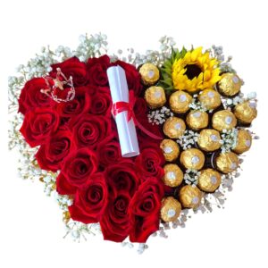Caja Corazón con Rosas Rojas y Chocolates Ferrero Rocher 03