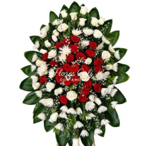 Arreglo Floral de Rosas Rojas y Blancas 46
